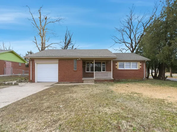 7417 E Watson Ln, Wichita, KS 67207