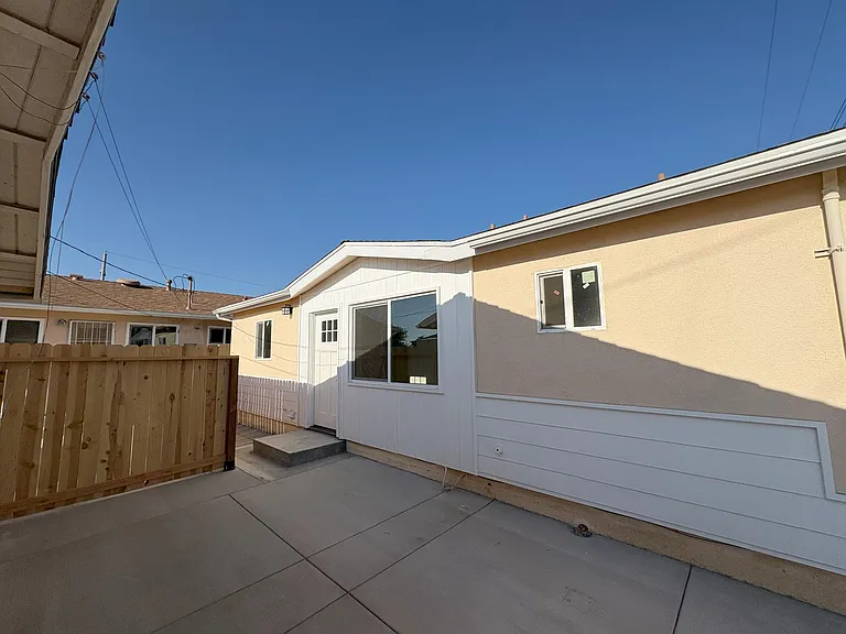 14320 Plantana Dr — Photo 36