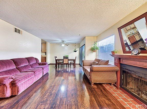 4th image of 27065 Crossglade Ave Unit 3