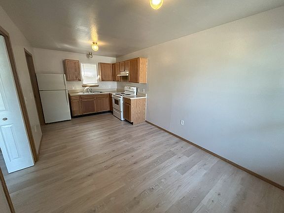 3rd image of 1635 W Neptune St APT 4