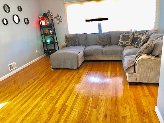 4th image of 45 Hudson Pl