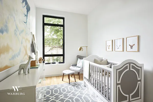 Sold by Warburg | media 16