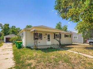 2271 Newark St, Aurora, CO 80010