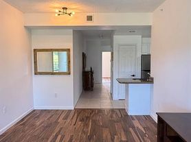 2080 Greenview Shores Blvd