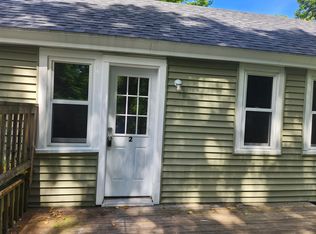 17 Pine St #2, Peterborough, NH 03458