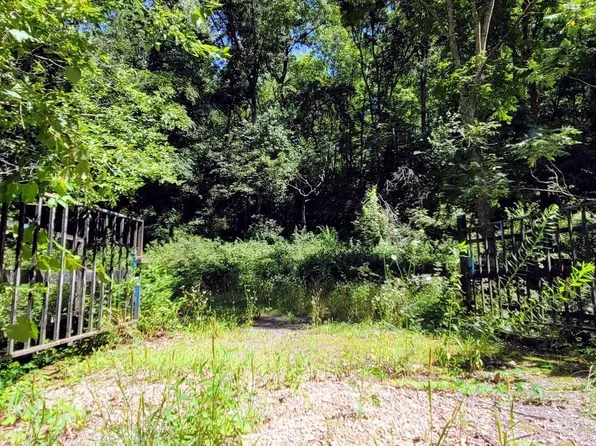 6555 Sand Hill Rd, Avoca, WI 53506