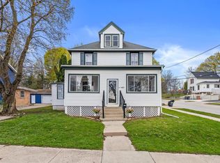 140 Spring St, Waukesha, WI 53188
