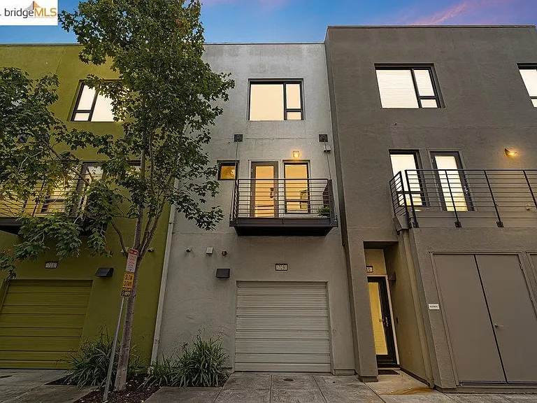 709 Zephyr Dr — Photo 31