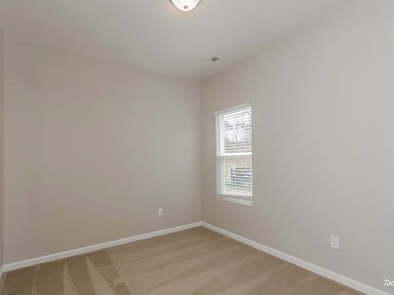 960 Joselynn Dr — Photo 12