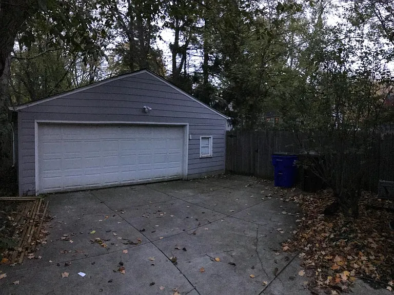 1267 Morris Rd — Photo 2