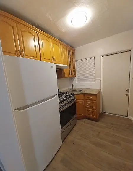 240 River St #8 — Photo 11