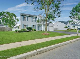 21 Bryce Canyon Rd, Howell, NJ 07731