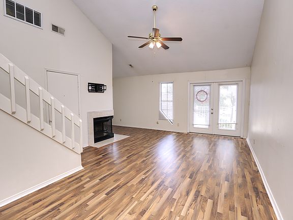 4th image of 5001 Grande Dr APT 423