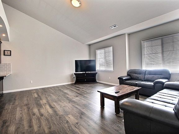 3rd image of 15544 Chad Dr SE