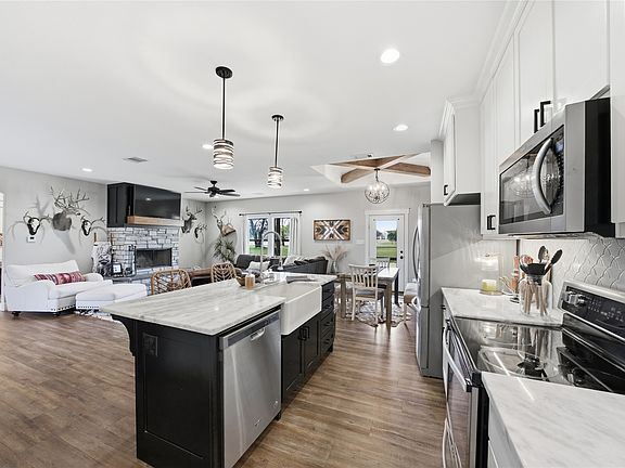 4th image of 84 Shoreline Dr