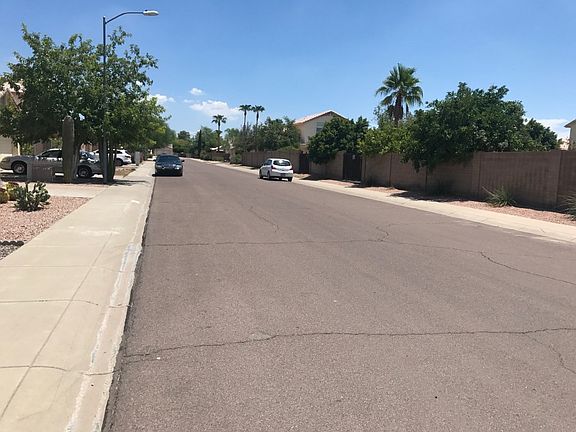4th image of 2102 E Angela Dr