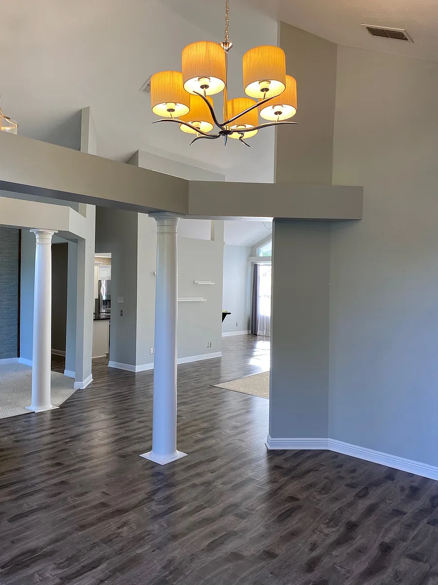 Building Photo - 2204 Kettle Dr