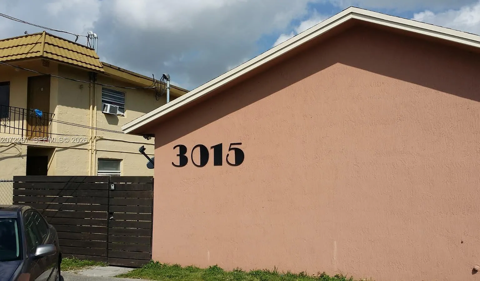 2 bed, 1.0 bath, 1547 sqft, $2,000 — Photo 1