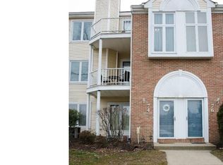 74 Catherine Ct, Levittown, PA 19057