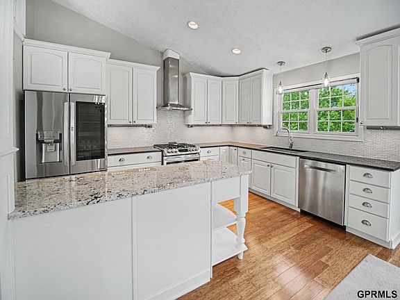 2nd image of 7433 Collister Rd