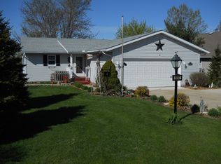 1257 Lake Summerset Rd, Davis, IL 61019