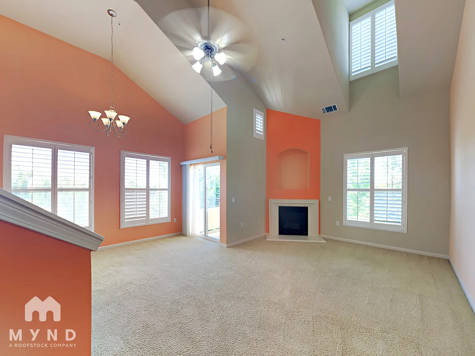 2 bed, 2.0 bath, 1728 sqft, $2,799 — Photo 2