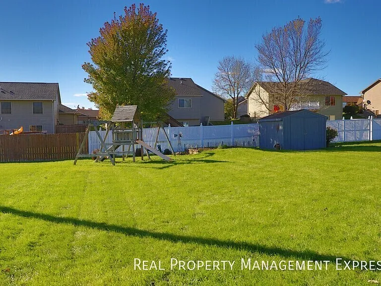 109 N Foss Ave — Photo 22