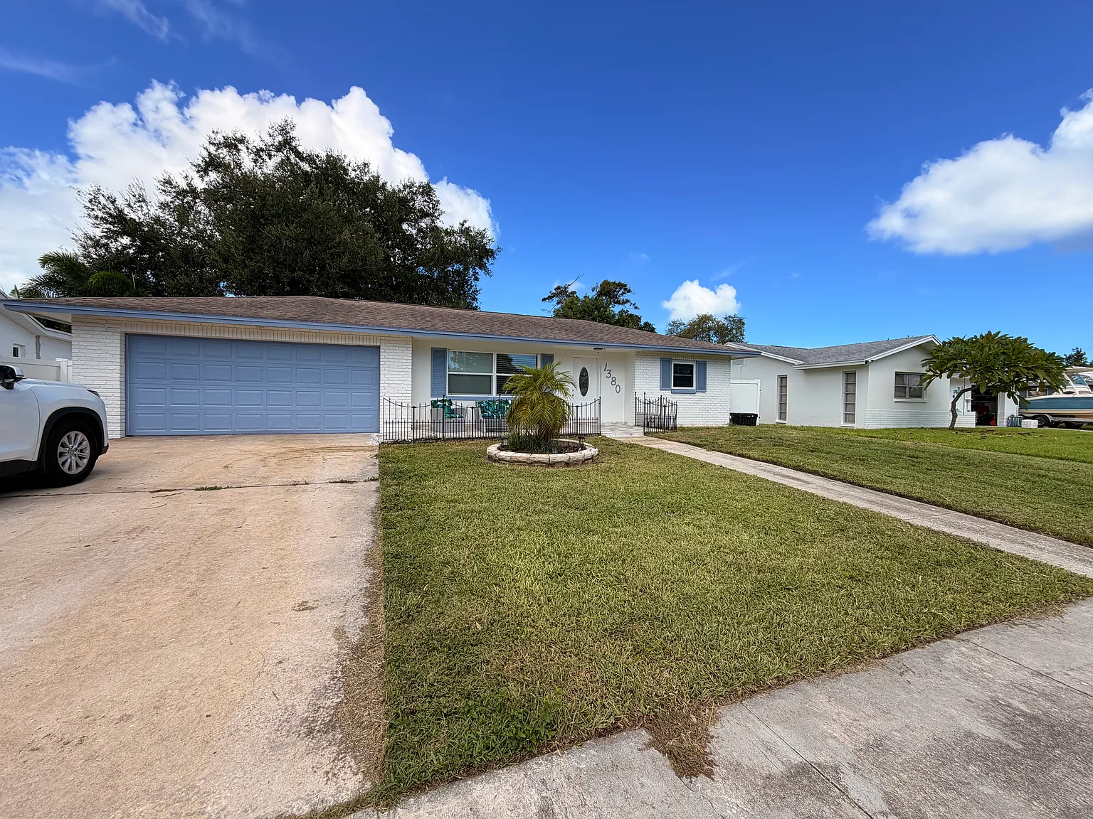 3 bed, 1150 sqft, $2,400 — Photo 3