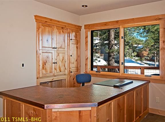 5th image of 30 Meadowbrook Ct