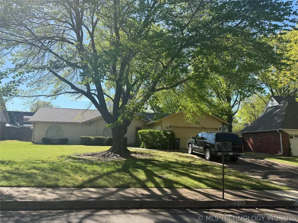 6350 S 72nd East Ave, Tulsa, OK 74133