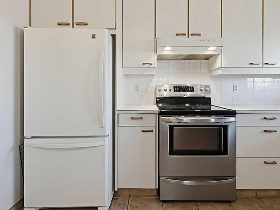 5th image of 8252 W 7th St SW