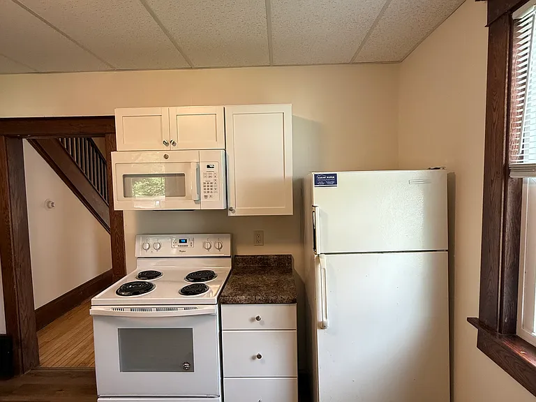 517 2nd Ave — Photo 8