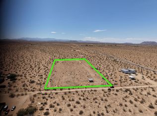 971 Center Ave, Joshua Tree, CA 92252