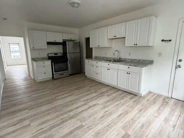 2205 S Main St, Fall River, MA