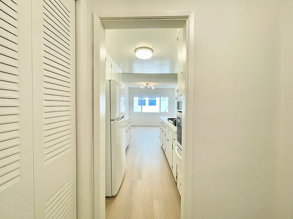 1312 N Curson Ave #2