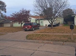 1014 Jefferson Ave, Hastings, NE 68901