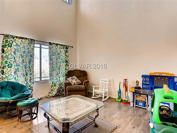 2nd image of 808 Seneca Heights Ave