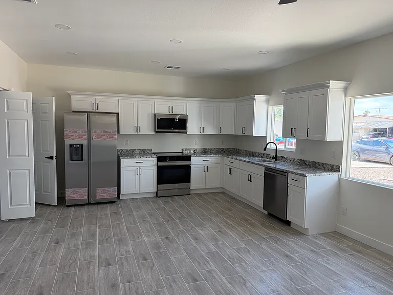 8125 E Bonnell St #A — Photo 3