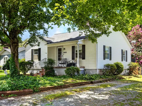 1343 Brown Ave NW, Cleveland, TN 37311