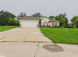 31 Weaver Dr, Ottumwa, IA 52501