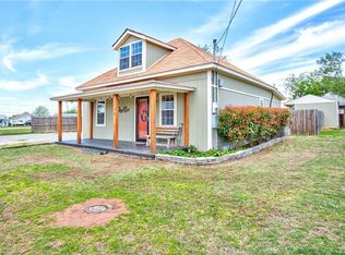 109 E 7th St, Blair, OK 73526