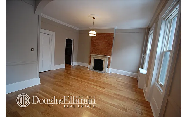 Rented by Douglas Elliman | media 17