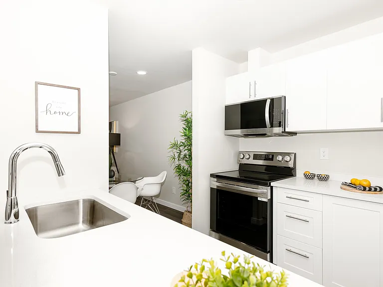 1200 Molson St — Photo 3