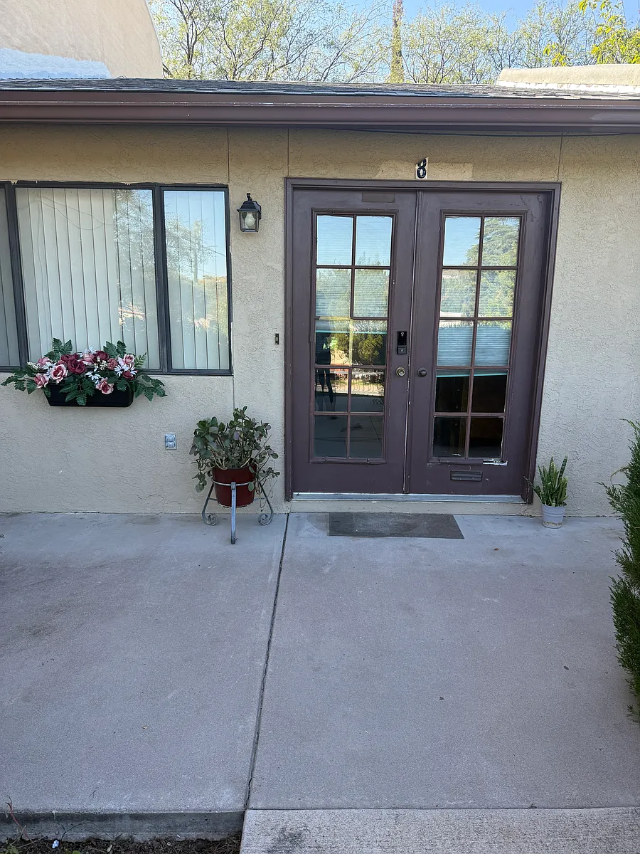 Building Photo - 797 W Mesa Verde Dr #D