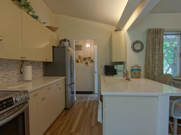 1454 Old Sauk Trl, Niles, MI 49120