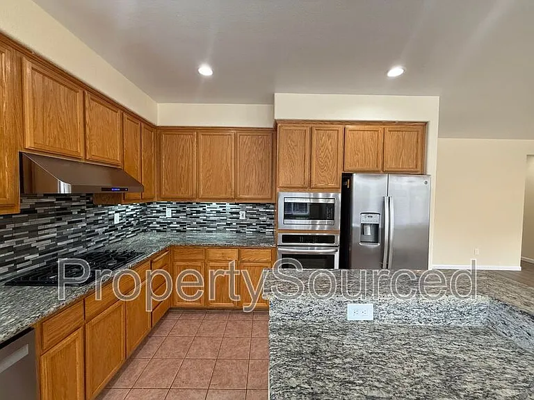 1830 Persimmon Way — Photo 13