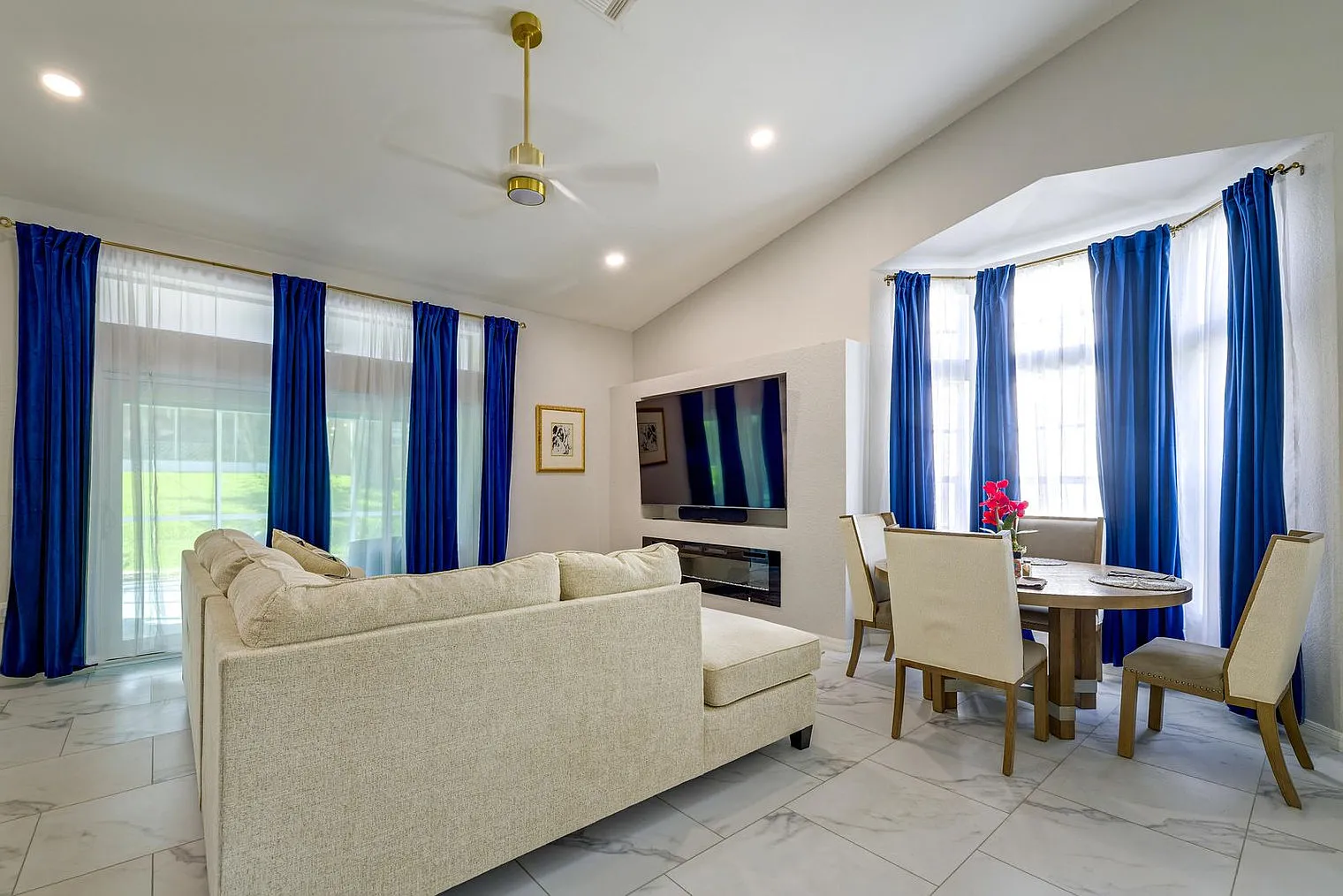 2 bed, 2.0 bath, 1463 sqft, $2,095 — Photo 2