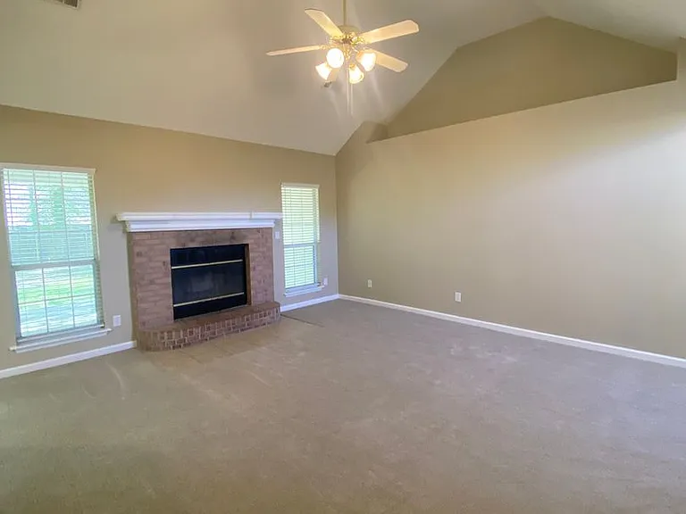 1112 Panola Cir — Photo 3