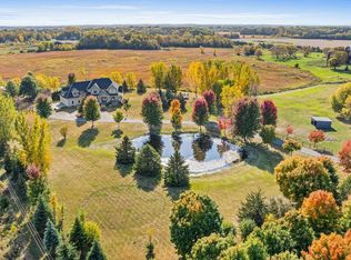 7055 Turner Rd, Maple Plain, MN 55359