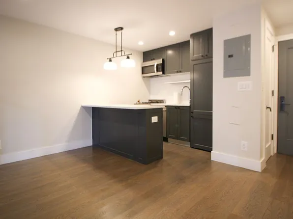 51 Irving Place image 1 of 9